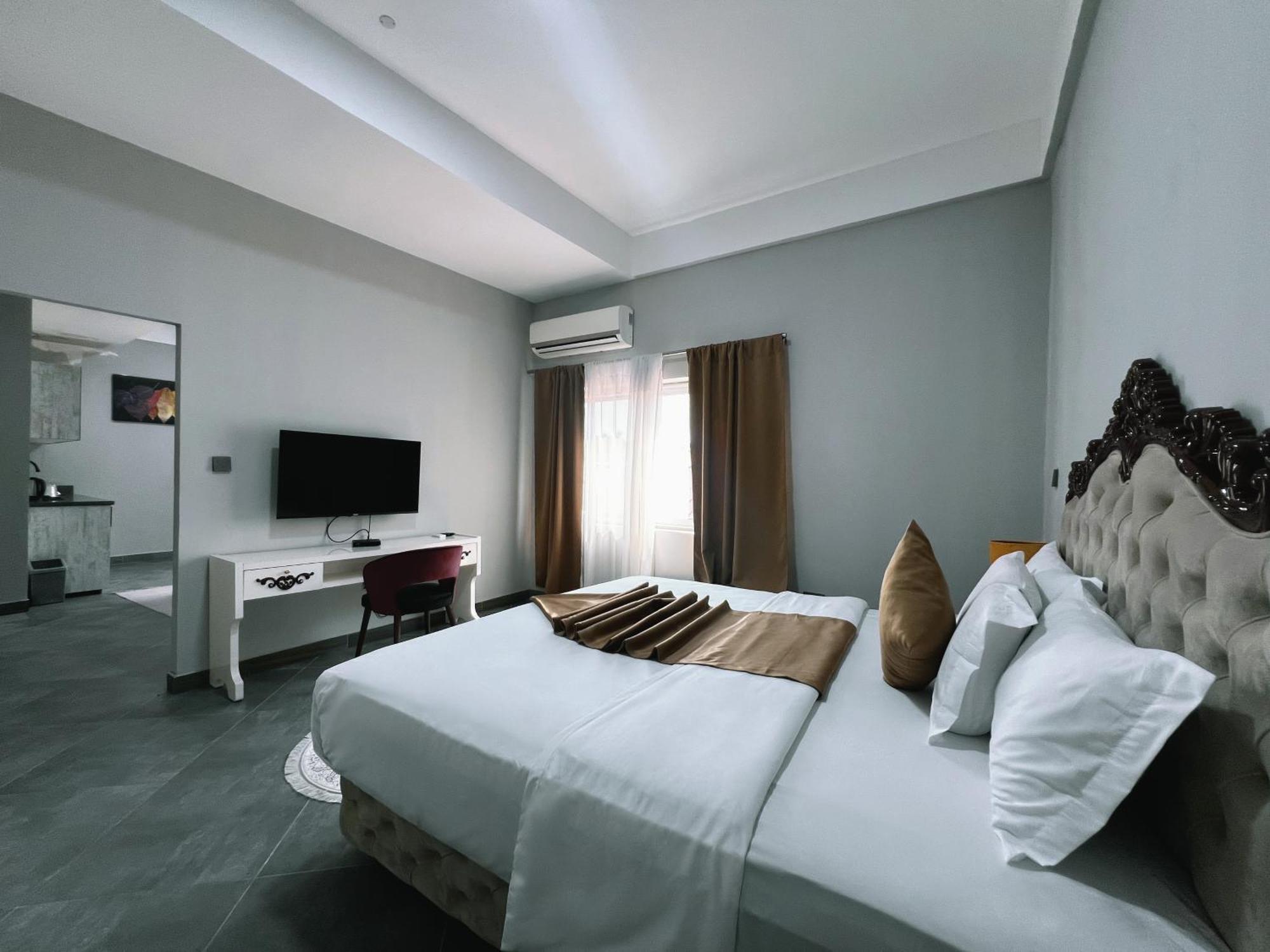 אקרה Euro Homes Hotel מראה חיצוני תמונה